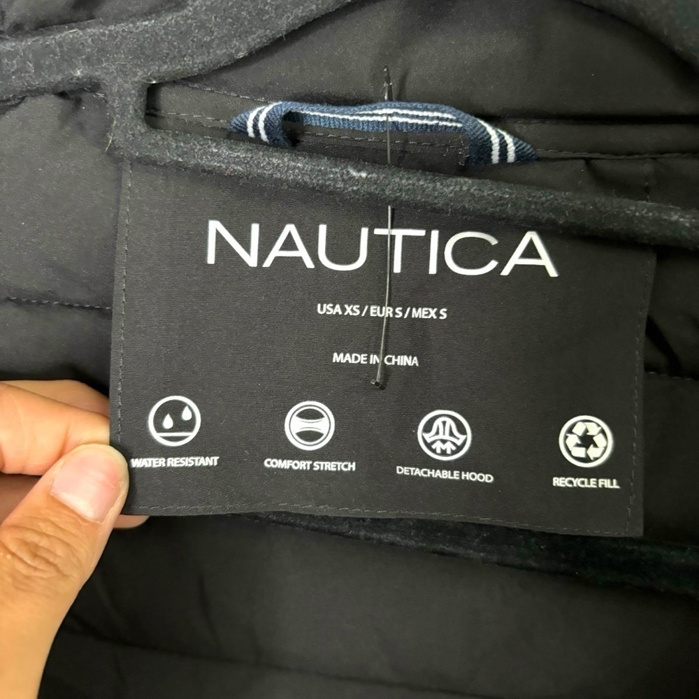 NWT Nautica Black Lightweight Puffer Jacket with Removable Hood MSRP $200 - XS - Picture 12 of 14